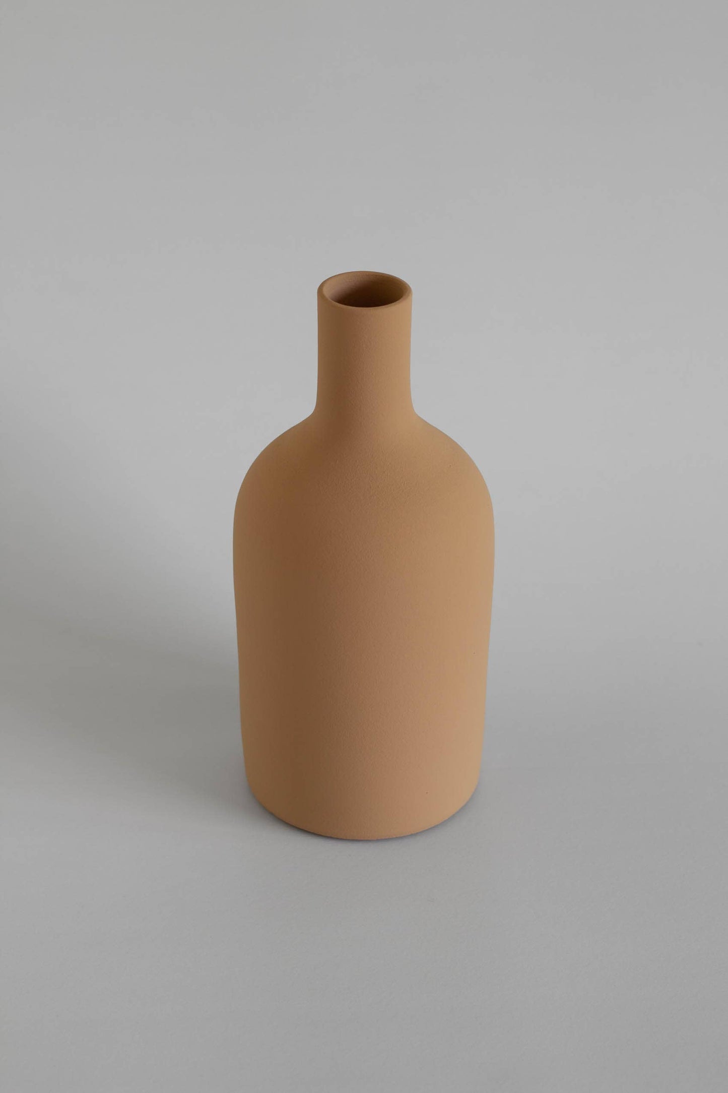 Vase beige en céramique écologique